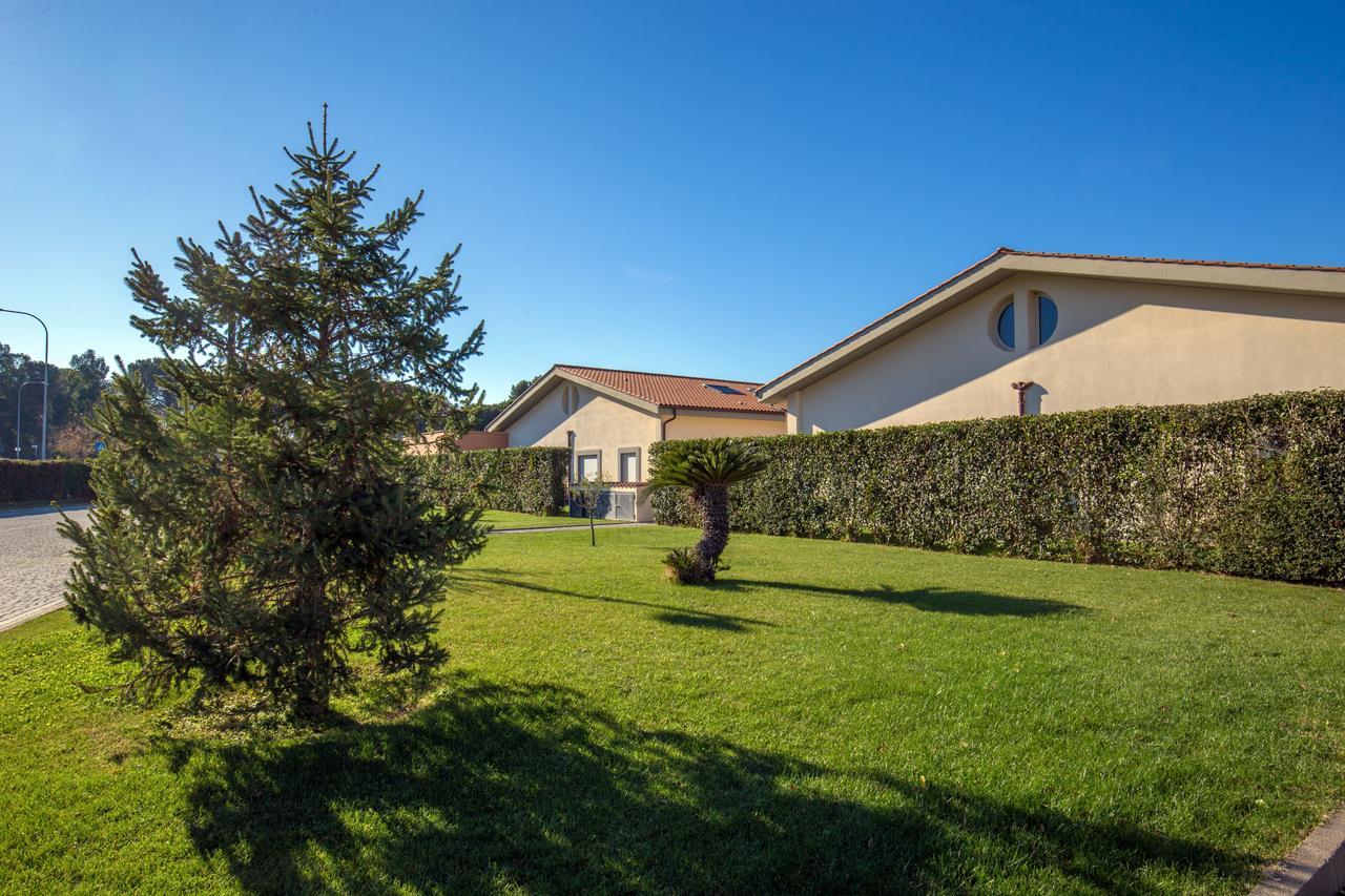 Residence Poggio Degli Ulivi Frascati Bagian luar foto