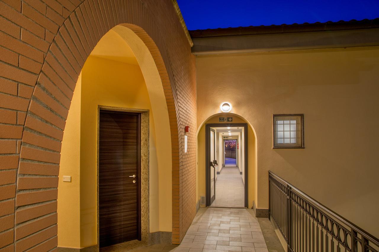 Residence Poggio Degli Ulivi Frascati Bagian luar foto